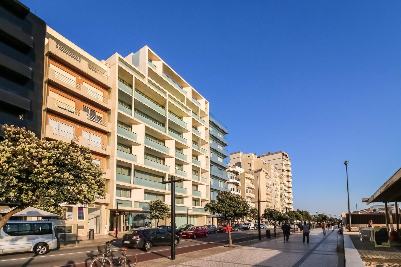 Novos apartamentos de luxo, em frente ao mar, Póvoa de Varzim, Ribamar, Poente, praia, moderno, varanda