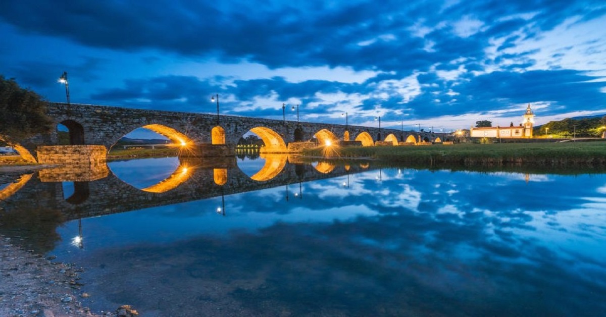 Viana do Castelo com vista para o rio Lima, zona residencial procurada para comprar casa no Norte de Portugal em 2026